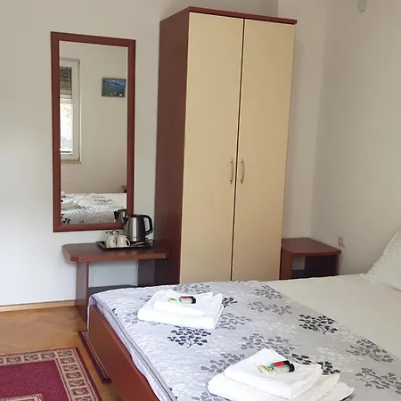 Guest house Lis *