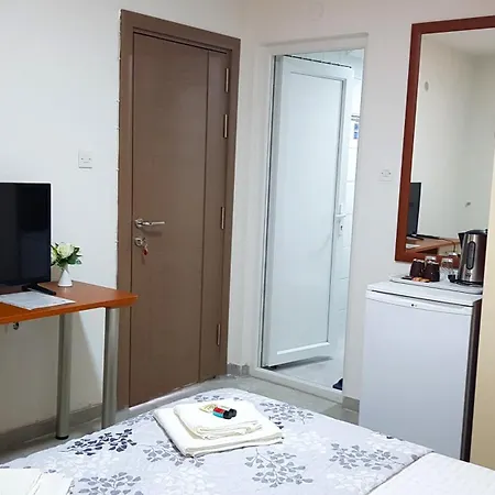 Lis Guest house